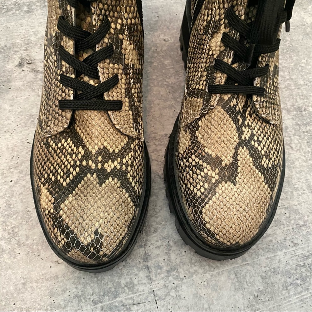 New Dolce Vita Paline Snake Boots - Picture 5 of 6